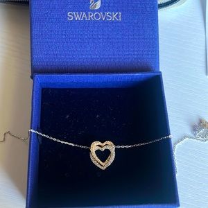 Swarovski infinity heart necklace